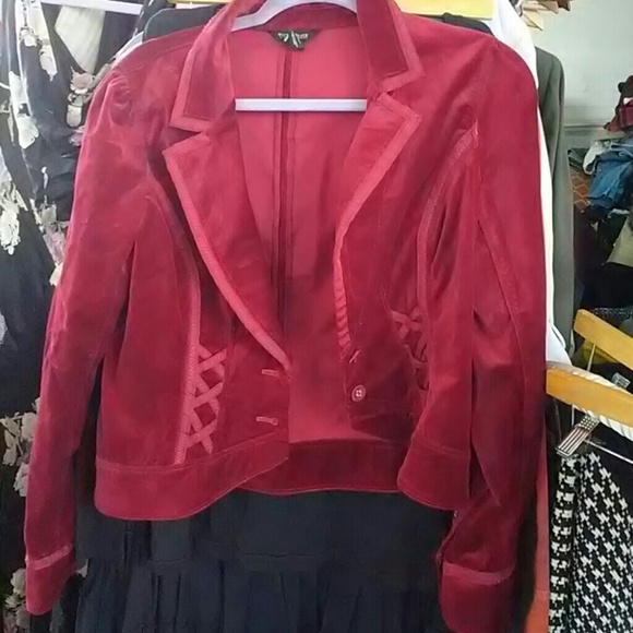 Adorable Red wine jacket - Picture 1 of 3